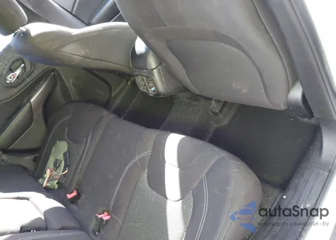 2019 Jeep Cherokee Latitude Fwd z USA, uszkodzony, nr VIN 1C4PJLCB9KD381143